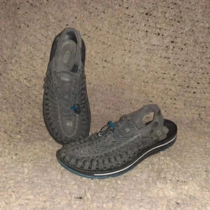 KEEN-UNEEK-Classic 2 Cord Sandals (Grey) Magnet/Black 1014974-Sz 8-Excellent